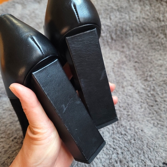 👠EUC👠 EMPORIO ARMANI LEATHER SUEDE PUMPS - Picture 8 of 10